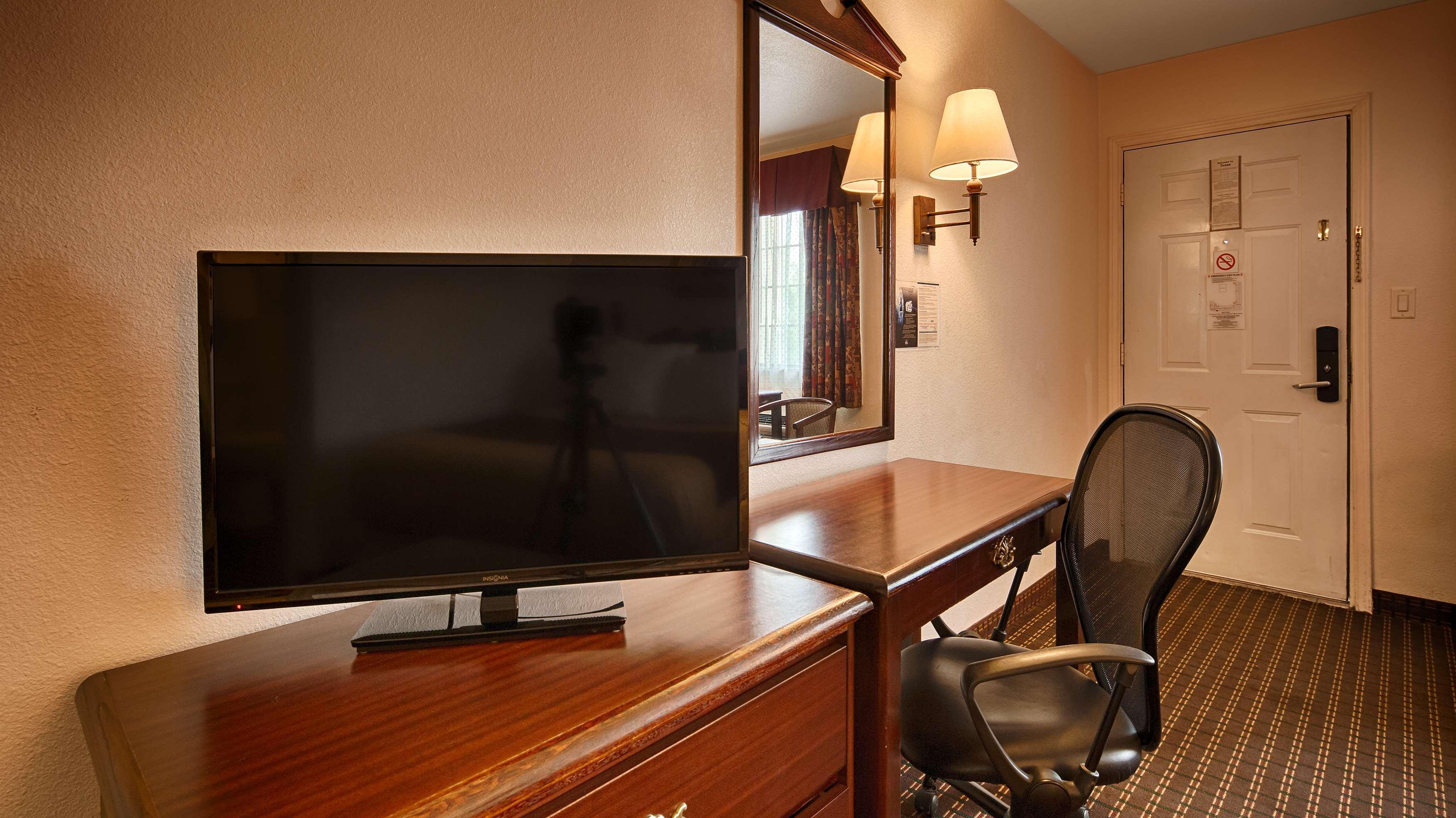 Best Western Johnson City Inn Екстериор снимка